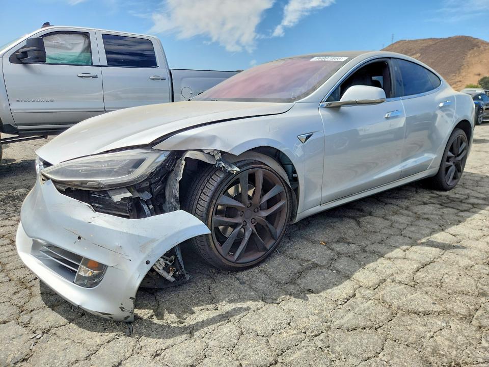 2018 Tesla Model s VIN 5YJSA1E29JF247459 — COPART salvage auction photo