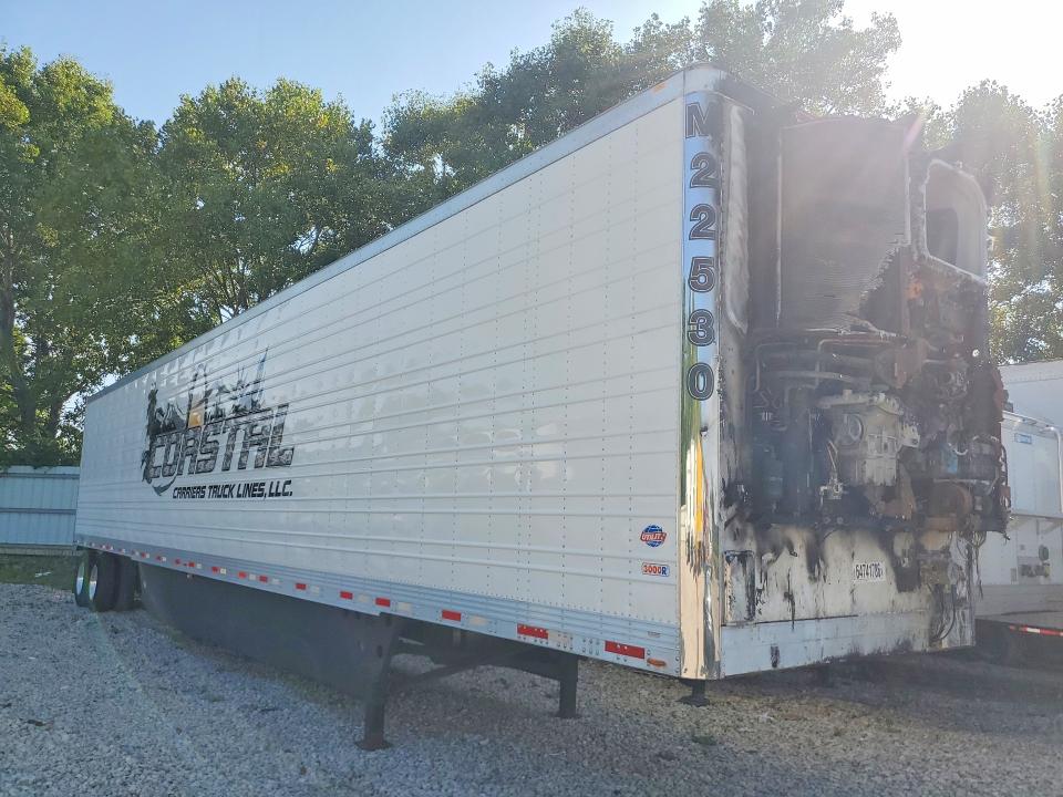 2025 Utility Unknown VIN 3UTVS2539S8351830 COPART salvage auction — BURN, MO - SALVAGE CERTIFICATE OF TITLE, sold $21,200 on 2026-09-04 (photo 4)