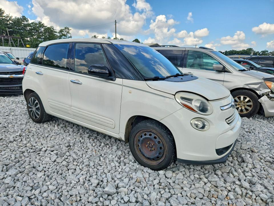 2014 Fiat 500l VIN ZFBCFAAH1EZ017630 COPART salvage auction — BURN, Ga - Certificate Of Title, sold $250 on 2026-08-11 (photo 4)