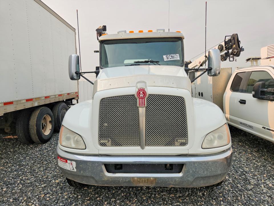 2015 Kenworth T370 VIN 2NKHHJ7X0FM445174 COPART salvage auction — MECHANICAL, CO - CERTIFICATE OF TITLE (P), sold $53,000 on 2026-09-18 (photo 5)