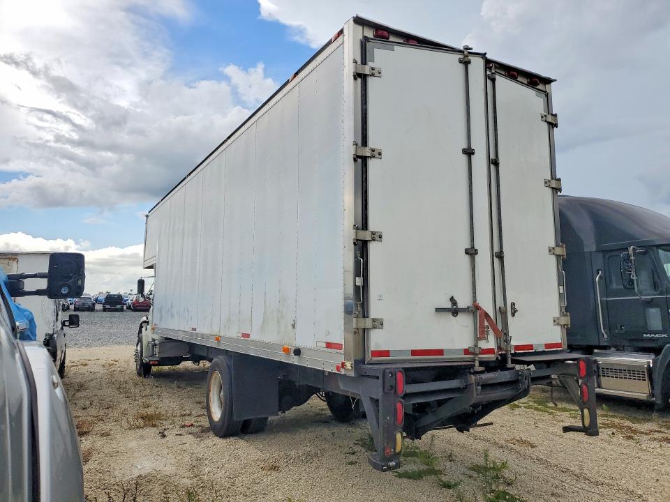 1998 Frht - freightliner VIN 1FV6HLAC3WH922077 COPART salvage auction — FRONT END, FL - CERTIFICATE OF DESTRUCTION, sold $6,900 on 2026-09-02 (photo 2)