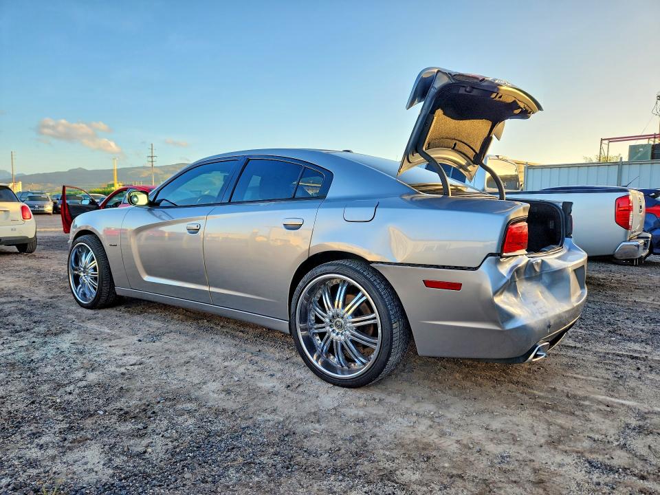 2011 Dodge Charger VIN 2B3CM5CTXBH555574 COPART salvage auction — REAR END, HI - CERTIFICATE OF TITLE, sold $875 on 2026-08-31 (photo 2)
