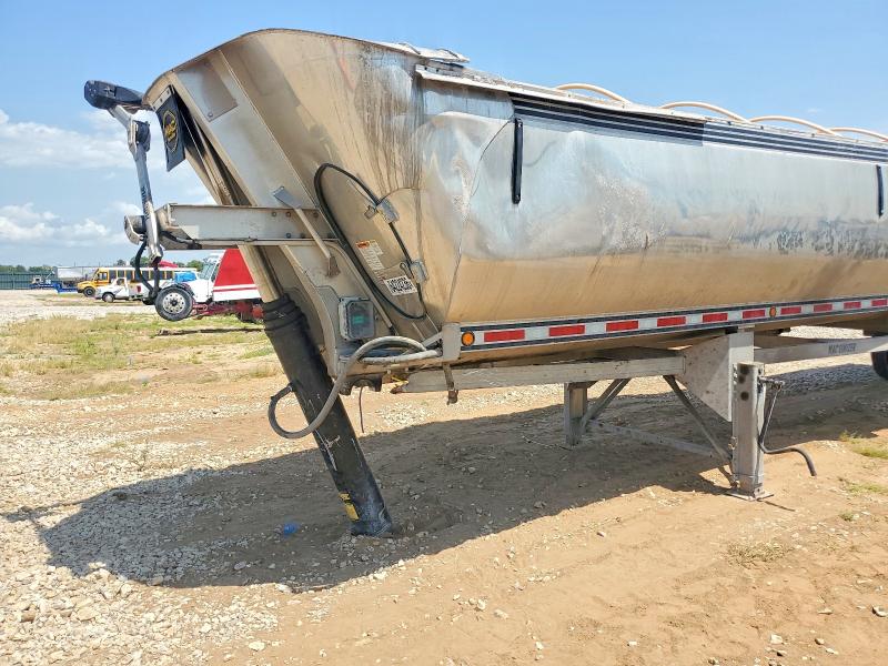 2024 Mac Mac steel VIN 5MADN4021RW076485 COPART salvage auction — ROLLOVER, MO - SALVAGE CERTIFICATE OF TITLE, sold $7,600 on 2026-09-10 (photo 9)