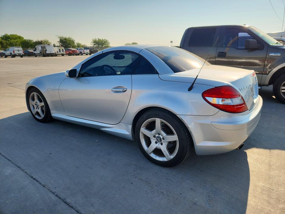 2005 Mercedes-benz Slk-klasse VIN WDBWK56F15F030060 COPART salvage auction — NORMAL WEAR, Tx - Certificate Of Title, sold $3,350 on 2026-08-20 (photo 2)