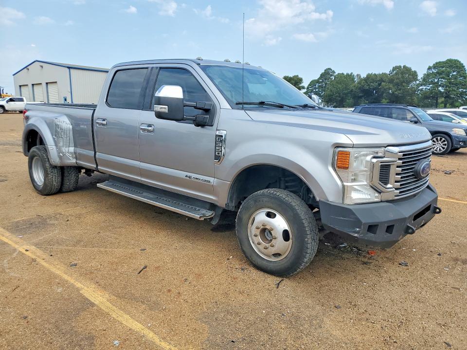2020 Ford F-350 super duty VIN 1FT8W3DT1LEC87587 COPART salvage auction — SIDE, TX - CERTIFICATE OF TITLE, sold $11,000 on 2026-08-31 (photo 4)