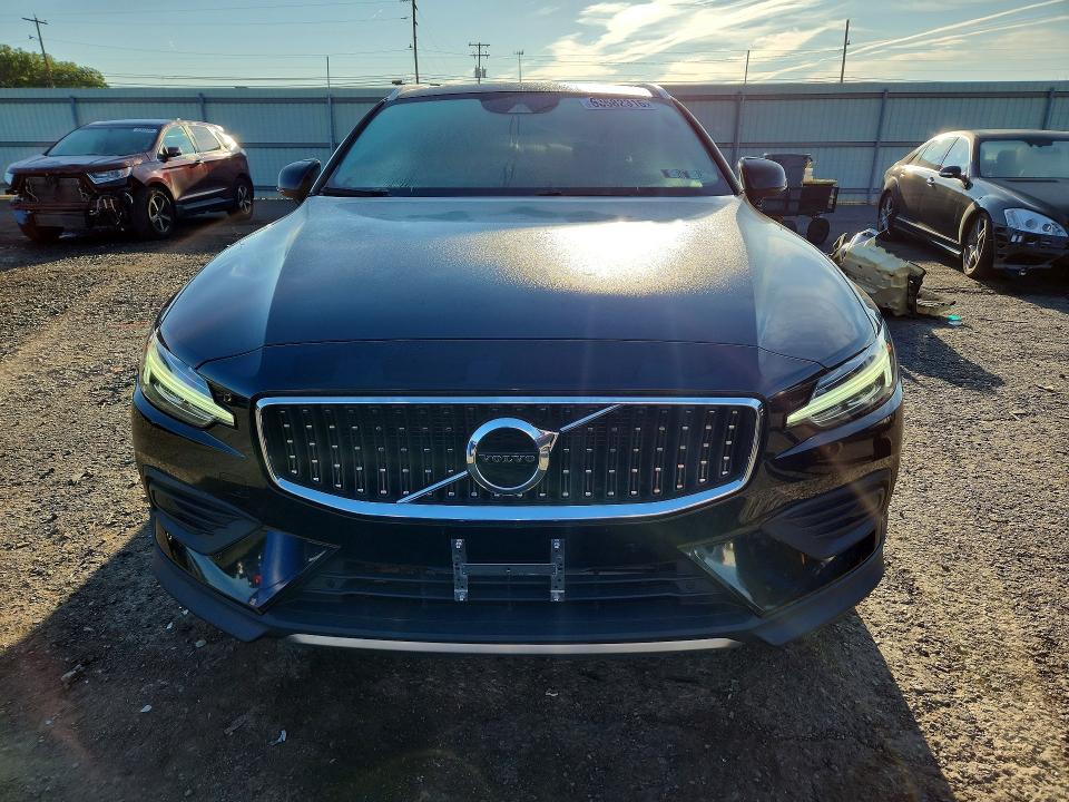 2020 Volvo V60 VIN YV4102WK4L1033393 COPART salvage auction — WATER/FLOOD, Pa - Certificate Of Salvage, sold $9,300 on 2026-08-07 (photo 5)
