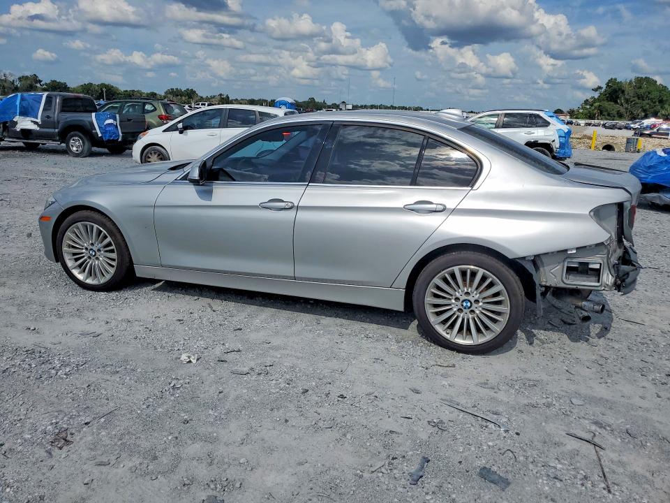 2013 BMW 3er VIN WBA3A5C50DF357659 COPART salvage auction — REAR END, FL - CERT OF TITLE SLVG REBUILDABLE (P), sold $775 on 2026-08-21 (photo 2)