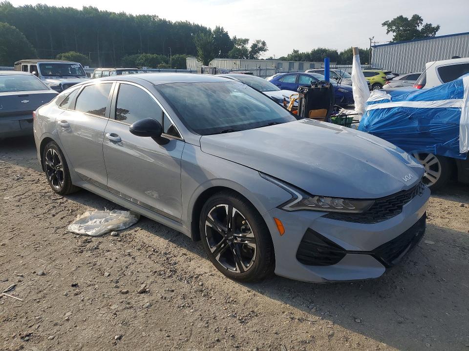 2022 Kia K5 VIN 5XXG64J28NG127735 COPART salvage auction — WATER/FLOOD, Fl - Cert Of Title-Slvg Rebld Flood, sold $7,000 on 2026-09-01 (photo 4)