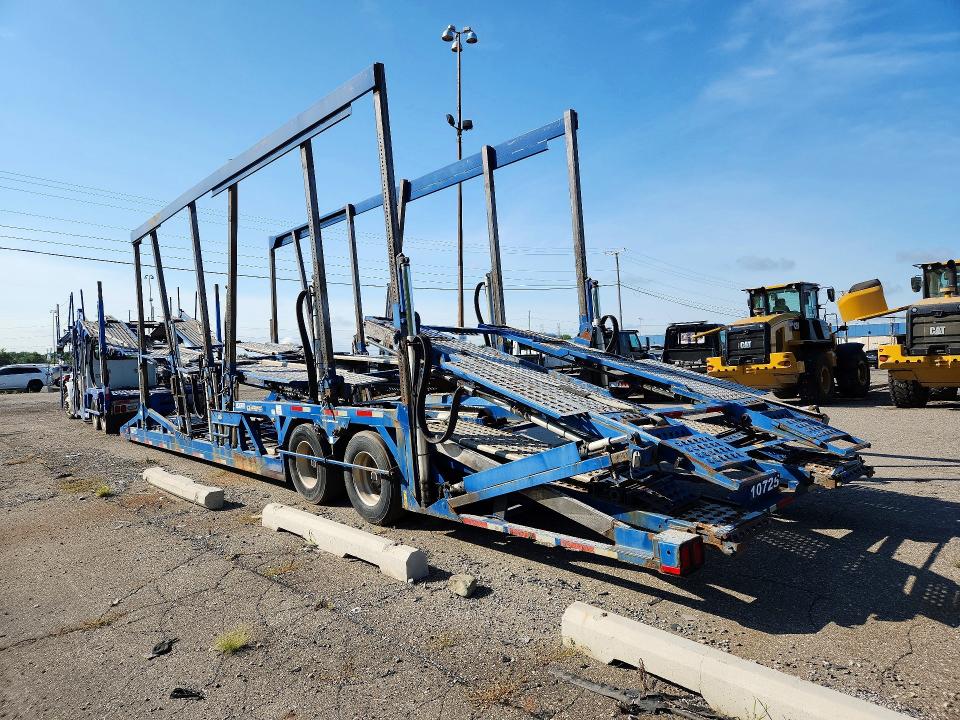 2012 Peterbilt 365 VIN 1NPSL79X4CD153348 COPART salvage auction — MINOR DENT/SCRATCHES, MI - CERTIFICATE OF TITLE, sold $4,550 on 2026-09-15 (photo 2)