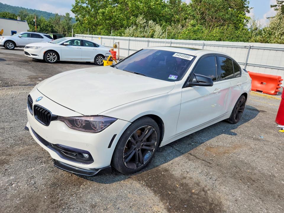 2018 BMW 3er VIN WBA8D9C58JA607906 — COPART salvage auction photo