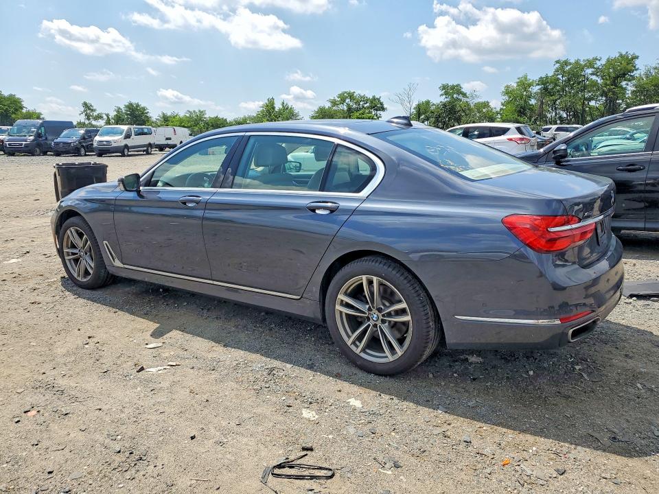 2016 BMW VIN WBA7F2C57GG419641 COPART salvage auction — MINOR DENT/SCRATCHES, Md - Certificate Of Title (P), sold $5,300 on 2026-08-18 (photo 2)