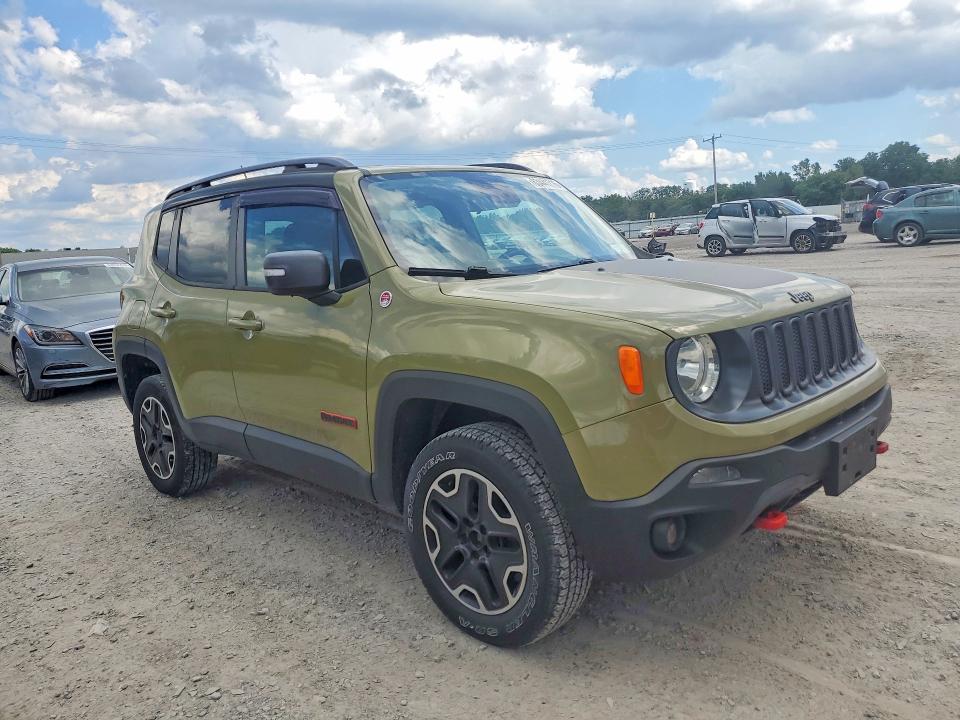 2015 Jeep Renegade VIN ZACCJBCT6FPB93477 COPART salvage auction — NORMAL WEAR, NY - CERTIFICATE OF TITLE, sold $650 on 2026-08-10 (photo 4)