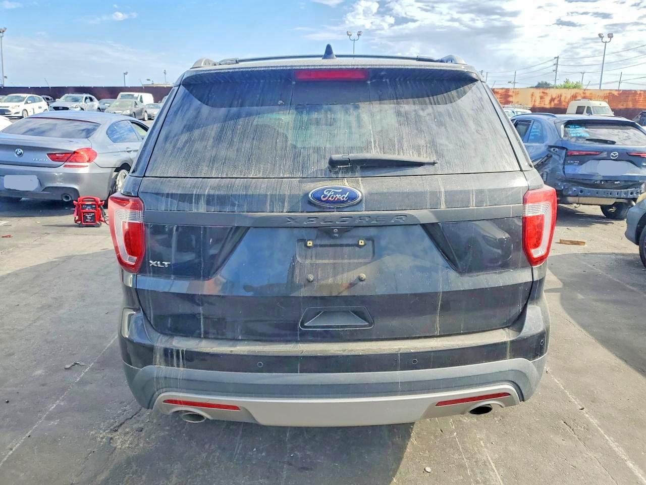 2016 Ford Explorer VIN 1FM5K7D87GGB87131 COPART salvage auction — Minor Dent/Scratches, Dv - Clean Title, sold $1,350 on 2026-08-19 (photo 6)