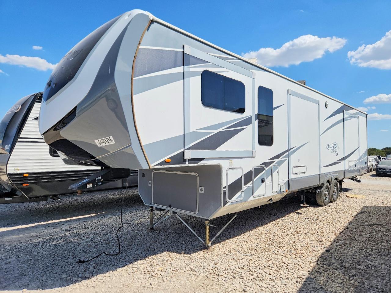 2018 Highland ridge Open range VIN 58TCH0BV3J3XF3155 COPART salvage auction — Normal Wear, GA - CERTIFICATE OF TITLE, sold $10,400 on 2026-08-25 (photo 2)