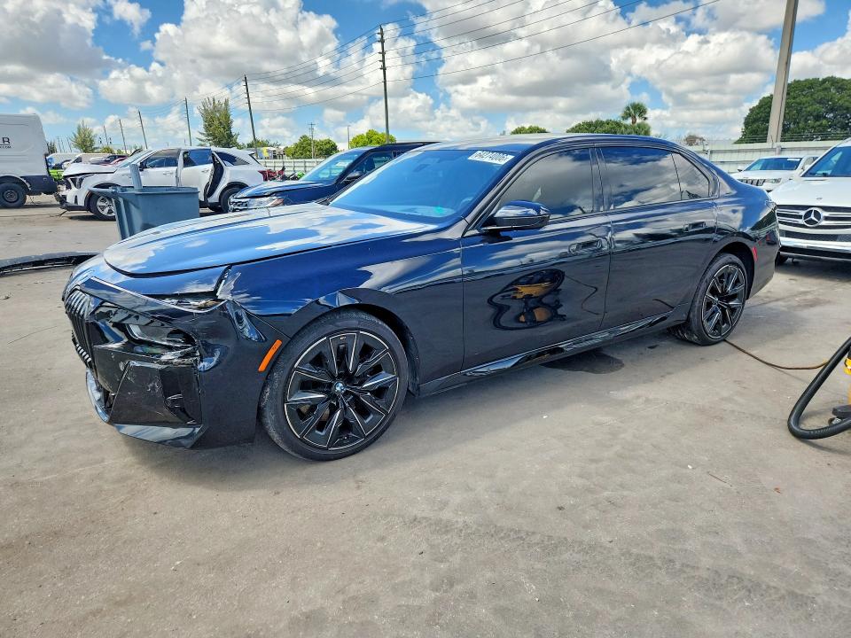 2023 BMW 7er VIN WBA23EH08PCL90191 — COPART salvage auction photo
