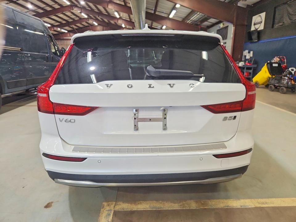 2025 Volvo V60 cross country VIN YV4L12WKXS2146229 COPART salvage auction — FRONT END, Ct - Certificate Of Title (P), sold $10,200 on 2026-08-14 (photo 6)