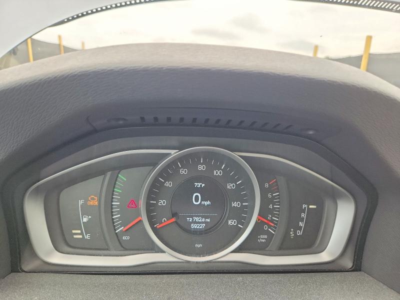2017 Volvo S60 VIN YV126MFLXH2423405 COPART salvage auction — FRONT END, Ga - Cert Of Title-Salvage, sold $275 on 2026-08-20 (photo 9)