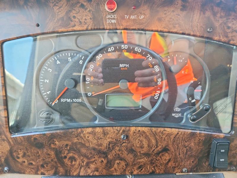 2003 Workhorse custom chassis All other VIN 5B4MP67G833357325 COPART salvage auction — ROLLOVER, BP, sold $25 on 2026-09-14 (photo 8)