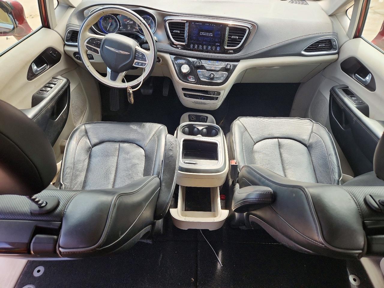 2017 Chrysler Pacifica VIN 2C4RC1GG5HR650709 COPART salvage auction — Front End, Ct - Clean Title, sold $3,150 on 2026-09-18 (photo 8)