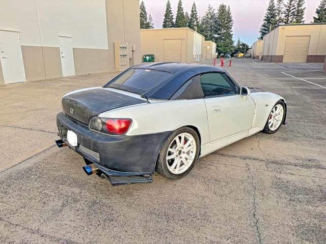 2001 Honda S2000 VIN JHMAP114X1T007592 COPART salvage auction — NORMAL WEAR, CA - DIS/DLR/EXP ONLY CLEAN TITLE (P), sold $12,500 on 2026-08-18 (photo 4)