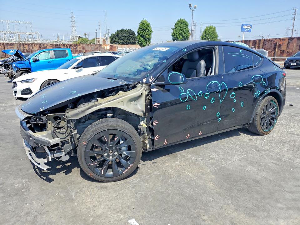 2022 Tesla Model y VIN 7SAYGDEE2NF351420 — COPART salvage auction photo