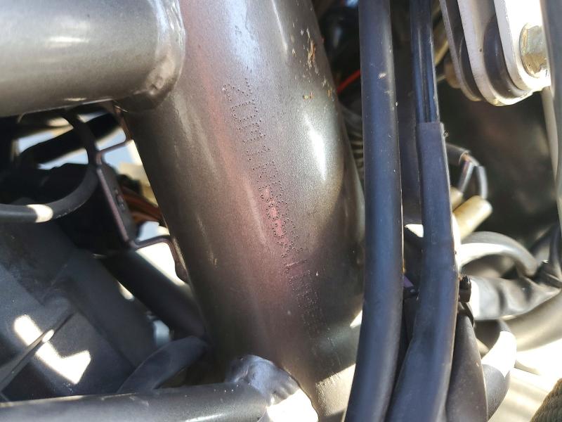 2001 Ducati M900s4 VIN ZDM1RB8SX1B000254 COPART salvage auction — FRONT END, CA - DIS/DLR/EXP ONLY CLEAN TITLE, sold $300 on 2026-09-14 (photo 9)