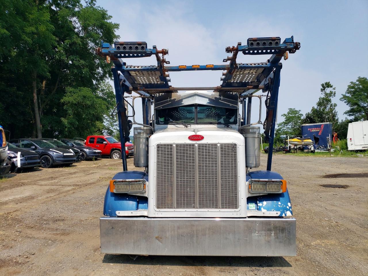 2007 Peterbilt 379 VIN 1NP5DU9X27N731620 COPART salvage auction — Normal Wear, NJ - CERTIFICATE OF TITLE, sold $12,100 on 2026-10-09 (photo 5)