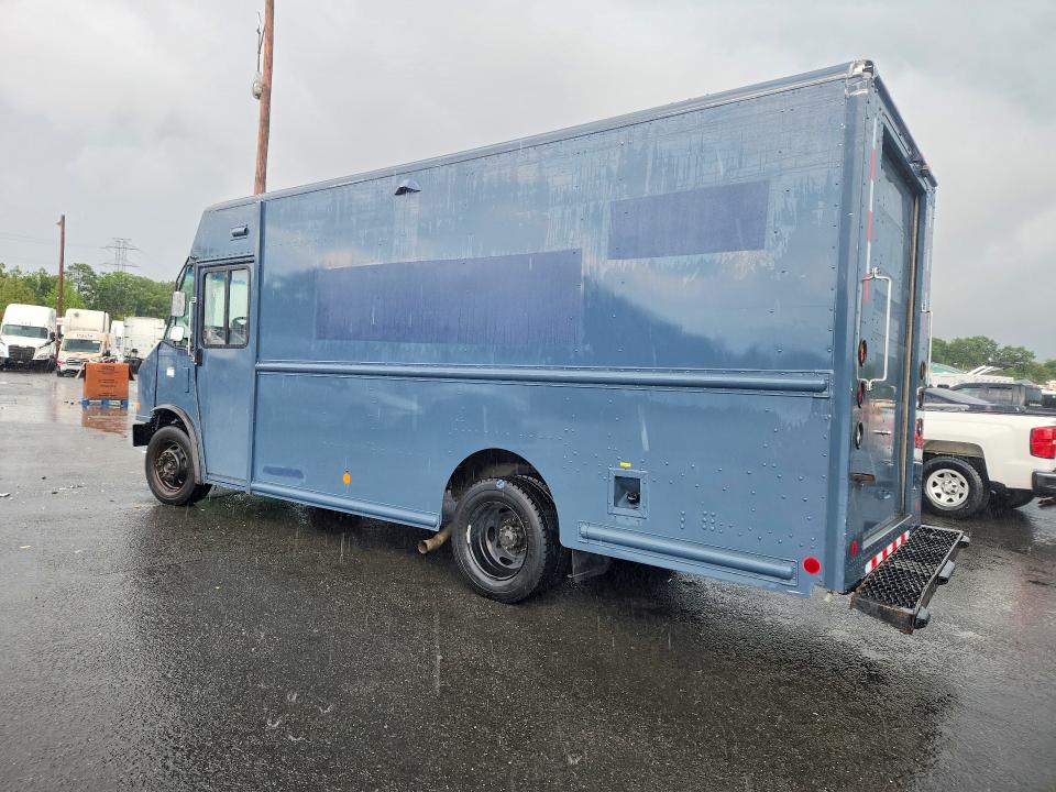 2021 Ford F59 VIN 1F65F5KN9M0A01392 COPART salvage auction — NORMAL WEAR, NJ - CERTIFICATE OF TITLE, sold $28,500 on 2026-09-15 (photo 2)