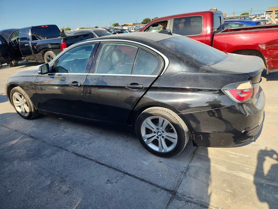 2018 BMW 3er VIN WBA8D9G52JNU70111 COPART salvage auction — REAR END, Wv - Certificate Of Title (P), sold $7,300 on 2026-09-03 (photo 2)