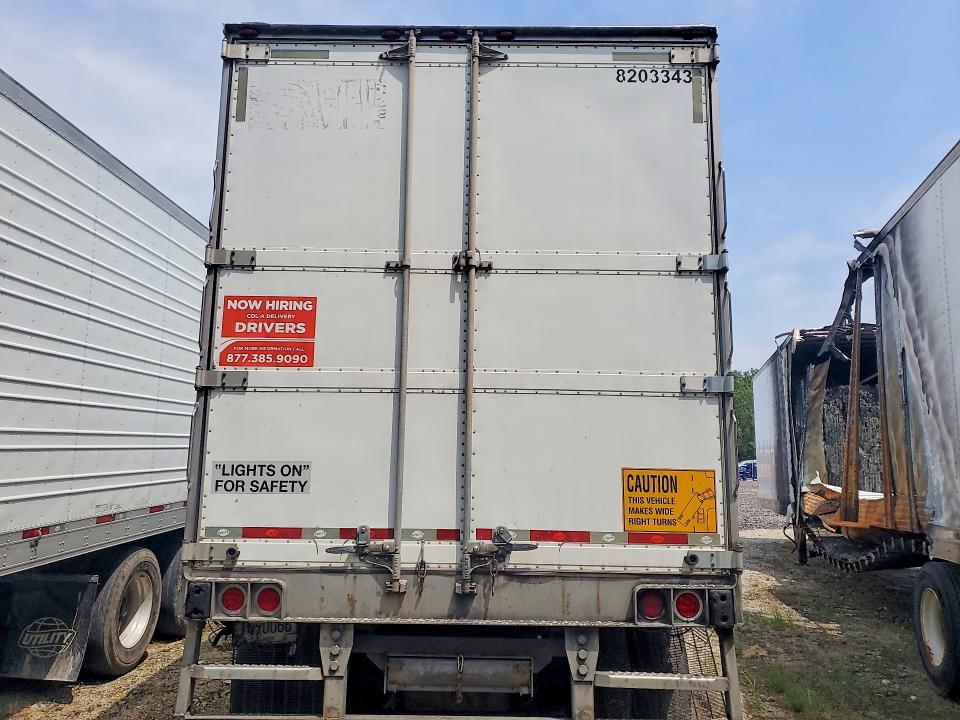 2014 Utility Trailer VIN 1UYVS248XEM771806 COPART salvage auction — MECHANICAL, IL - CERTIFICATE OF TITLE, sold $2,800 on 2026-09-22 (photo 6)
