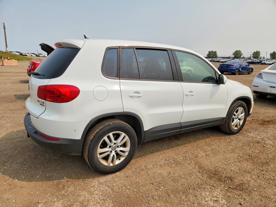 2014 Volkswagen Tiguan VIN WVGJV3AX4EW558565 COPART salvage auction — REAR END, AB - OOP - ACTIVE, sold $2,100 on 2026-08-18 (photo 3)