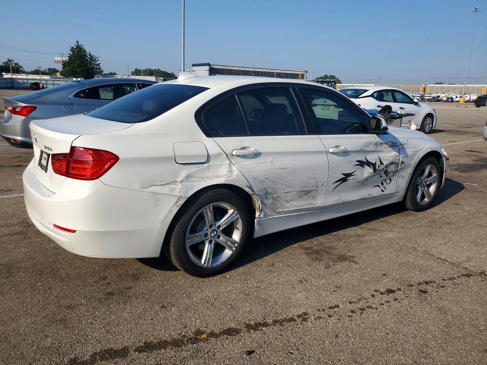 2014 BMW 3er VIN WBA3C3C57EF984794 COPART salvage auction — SIDE, Oh - Cert Of Title-Salvage, sold $550 on 2026-08-14 (photo 3)