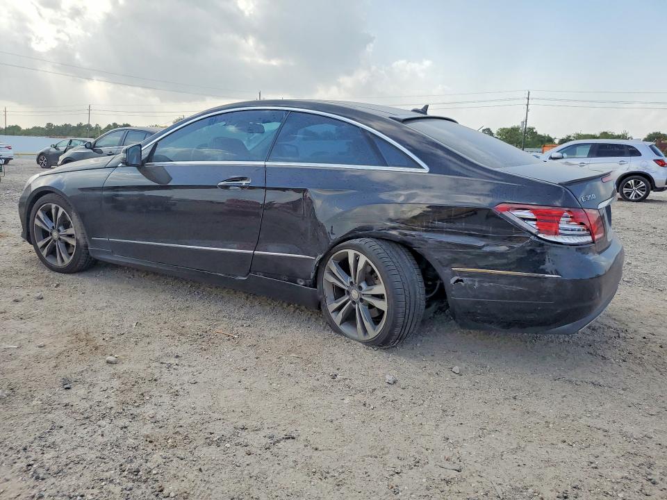 2014 Mercedes-benz E-klasse VIN WDDKJ5KB7EF270788 COPART salvage auction — REAR END, Tx - Salvage Vehicle Title, sold $3,150 on 2026-08-13 (photo 2)