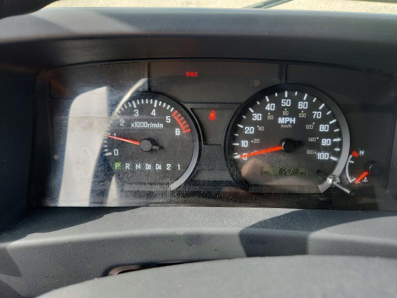 2019 Isuzu VIN 54DC4J1B2KS800261 COPART salvage auction — MINOR DENT/SCRATCHES, Fl - Certificate Of Title (P), sold $7,800 on 2026-09-10 (photo 9)