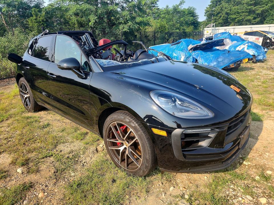 2024 Porsche Macan VIN WP1AG2A57RLB38294 COPART salvage auction — ALL OVER, NY - MV-907A SALVAGE CERTIFICATE, sold $14,000 on 2026-08-19 (photo 4)