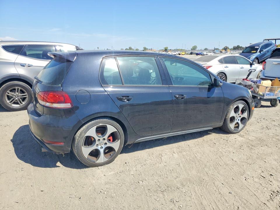 2010 Volkswagen Gti VIN WVWGD9AJ4AW218780 COPART salvage auction — NORMAL WEAR, CA - DIS/DLR/EXP APP FOR DUP CLEAN, sold $425 on 2026-08-18 (photo 3)