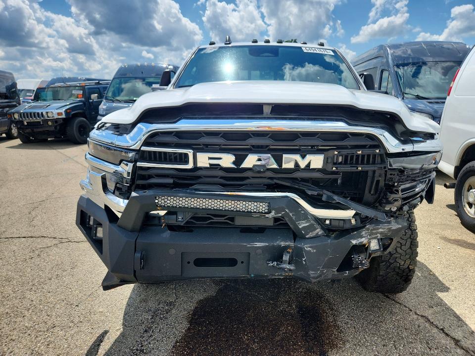 2025 Ram 3500 VIN 3C63R3GLXSG526937 COPART salvage auction — FRONT END, OH - CERT OF TITLE-SALVAGE, sold $16,700 on 2026-09-04 (photo 5)