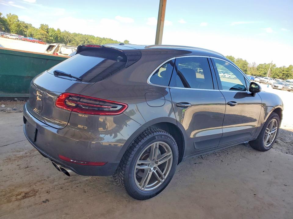 2016 Porsche Macan VIN WP1AB2A50GLB55143 COPART salvage auction — FRONT END, Mt - Certificate Of Title (P), sold $6,100 on 2026-10-06 (photo 3)