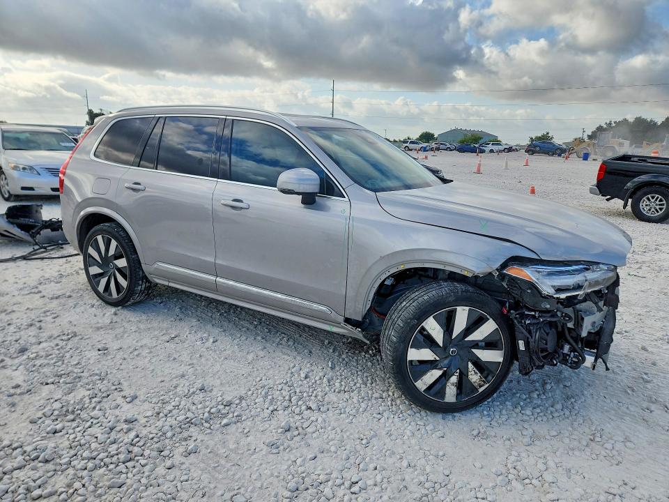 2024 Volvo Xc90 VIN YV4H60LF0R1212015 COPART salvage auction — FRONT END, Tx - Salvage Vehicle Title, sold $27,000 on 2026-08-27 (photo 4)