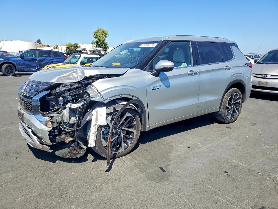 2024 Mitsubishi Outlander VIN JA4T5WA98RZ060982 — COPART salvage auction photo