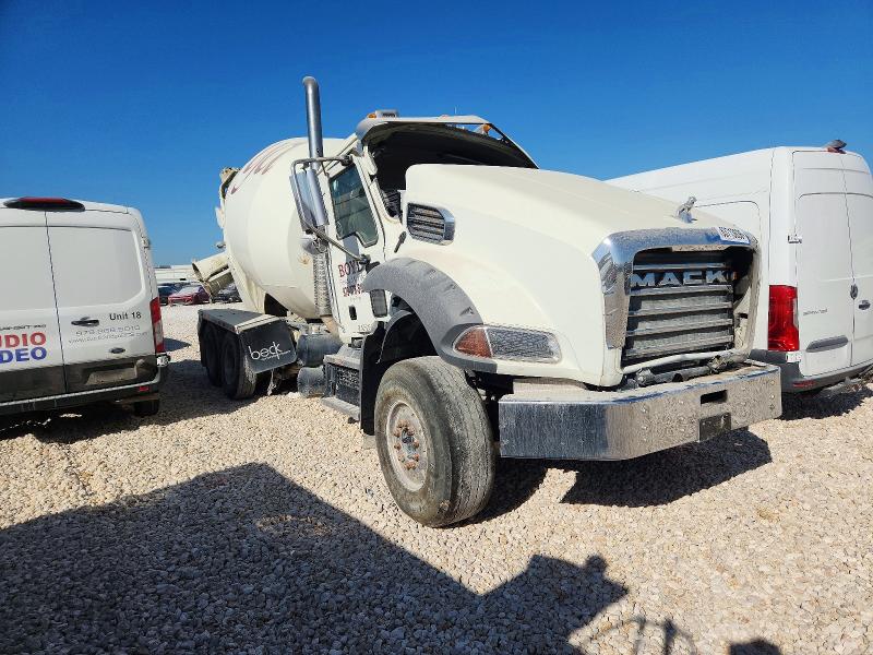 2025 Mack Unknown VIN 1M2GR2GC7SM047145 — COPART salvage auction photo