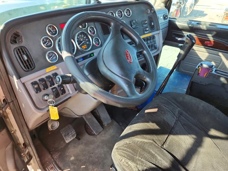 2012 Peterbilt 365 VIN 1NPSL79X4CD153348 COPART salvage auction — MINOR DENT/SCRATCHES, MI - CERTIFICATE OF TITLE, sold $4,550 on 2026-09-15 (photo 8)
