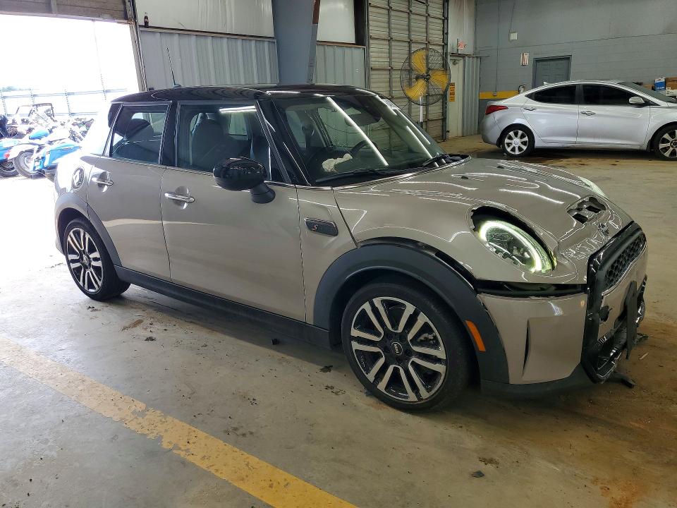 2022 Mini Cooper VIN WMW53DK09N2P89288 COPART salvage auction — FRONT END, Md - Dealer Only Clean Title, sold $4,950 on 2026-08-19 (photo 4)