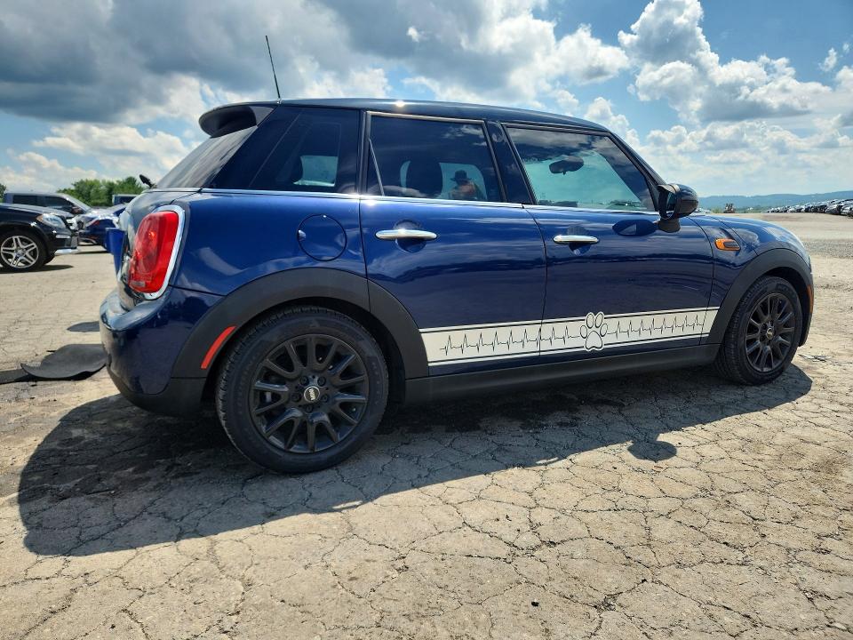 2015 Mini Cooper VIN WMWXS5C57FT832260 COPART salvage auction — NORMAL WEAR, Pa - Cert Of Title, sold $1,700 on 2026-08-14 (photo 3)