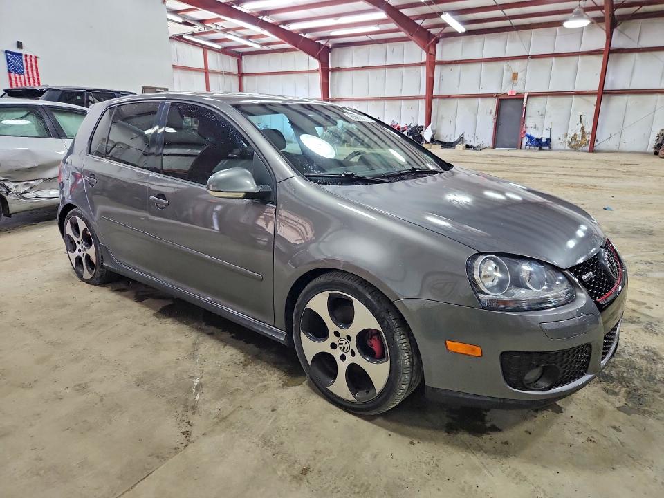 2008 Volkswagen Gti VIN WVWGV71KX8W084085 COPART salvage auction — MINOR DENT/SCRATCHES, MD - CERTIFICATE OF TITLE, sold $957 on 2026-08-11 (photo 4)
