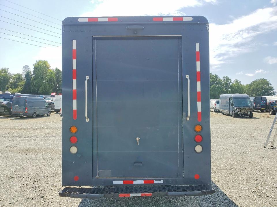 2020 Freightliner All other VIN 4UZAC2EA1LCMH8088 COPART salvage auction — MINOR DENT/SCRATCHES, CZ, sold $150 on 2026-09-08 (photo 6)
