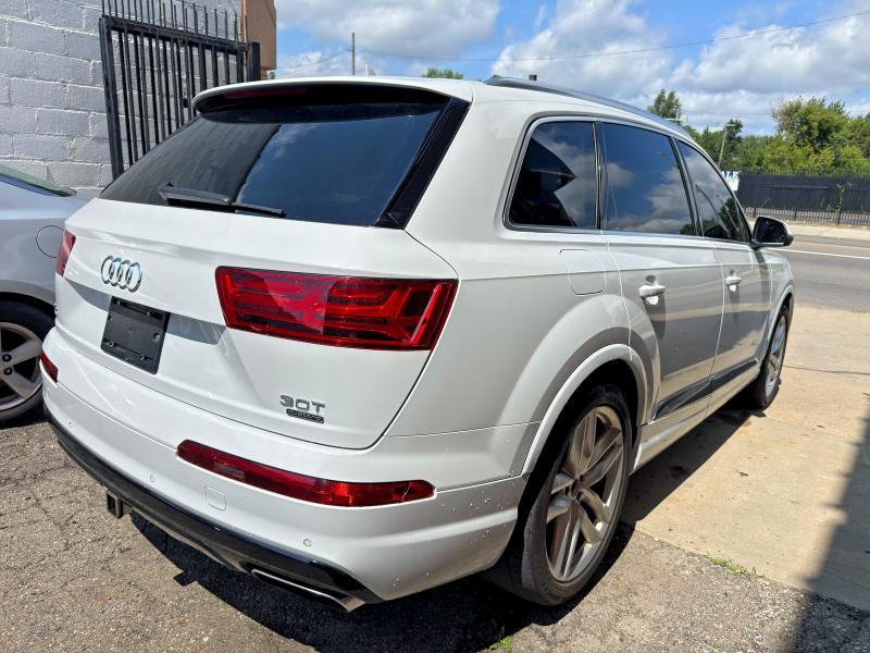 2018 Audi Q7 VIN WA1VAAF7XJD023271 COPART salvage auction — MINOR DENT/SCRATCHES, MI - CERTIFICATE OF TITLE (P), sold $10,500 on 2026-09-04 (photo 4)
