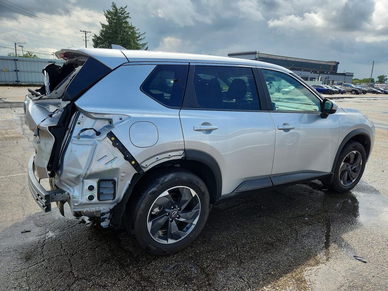 2025 Nissan Rogue VIN 5N1BT3BB0SC850708 COPART salvage auction — Rear End, St - Salvage Title, sold $8,600 on 2026-09-25 (photo 3)