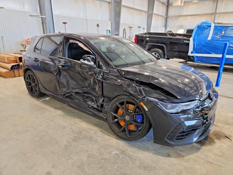 2023 Volkswagen Golf r VIN WVWAB7CD5PW192562 COPART salvage auction — SIDE, NE - CERT OF TITLE-SALVAGE, sold $9,700 on 2026-09-29 (photo 4)