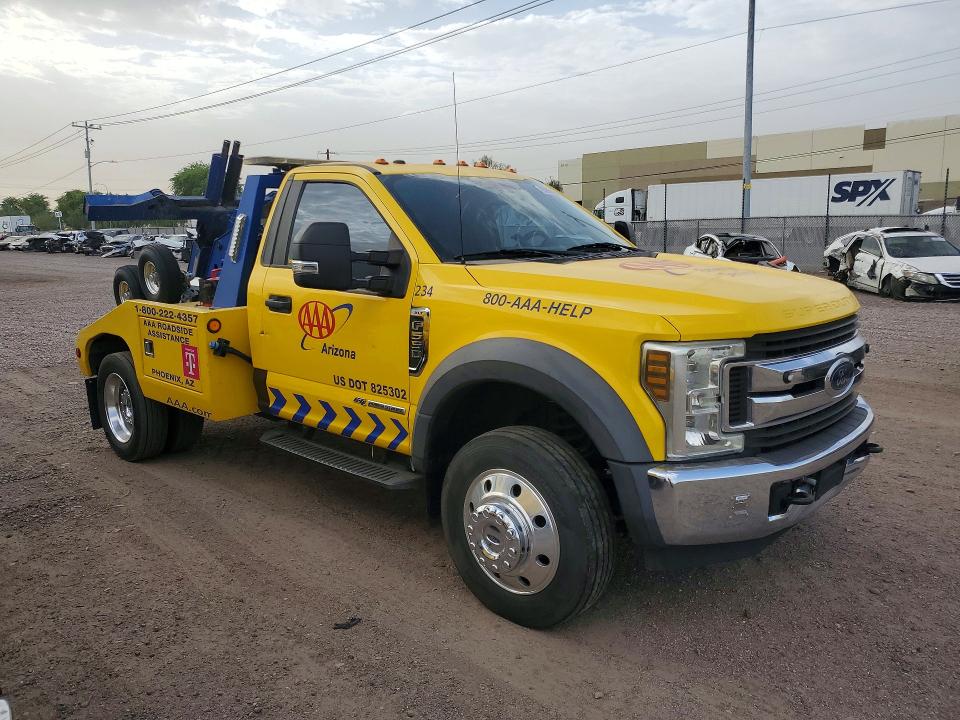 2019 Ford F550 VIN 1FDUF5GT8KEF91225 COPART salvage auction — NORMAL WEAR, Az - Certificate Of Title (P), sold $28,750 on 2026-08-10 (photo 4)